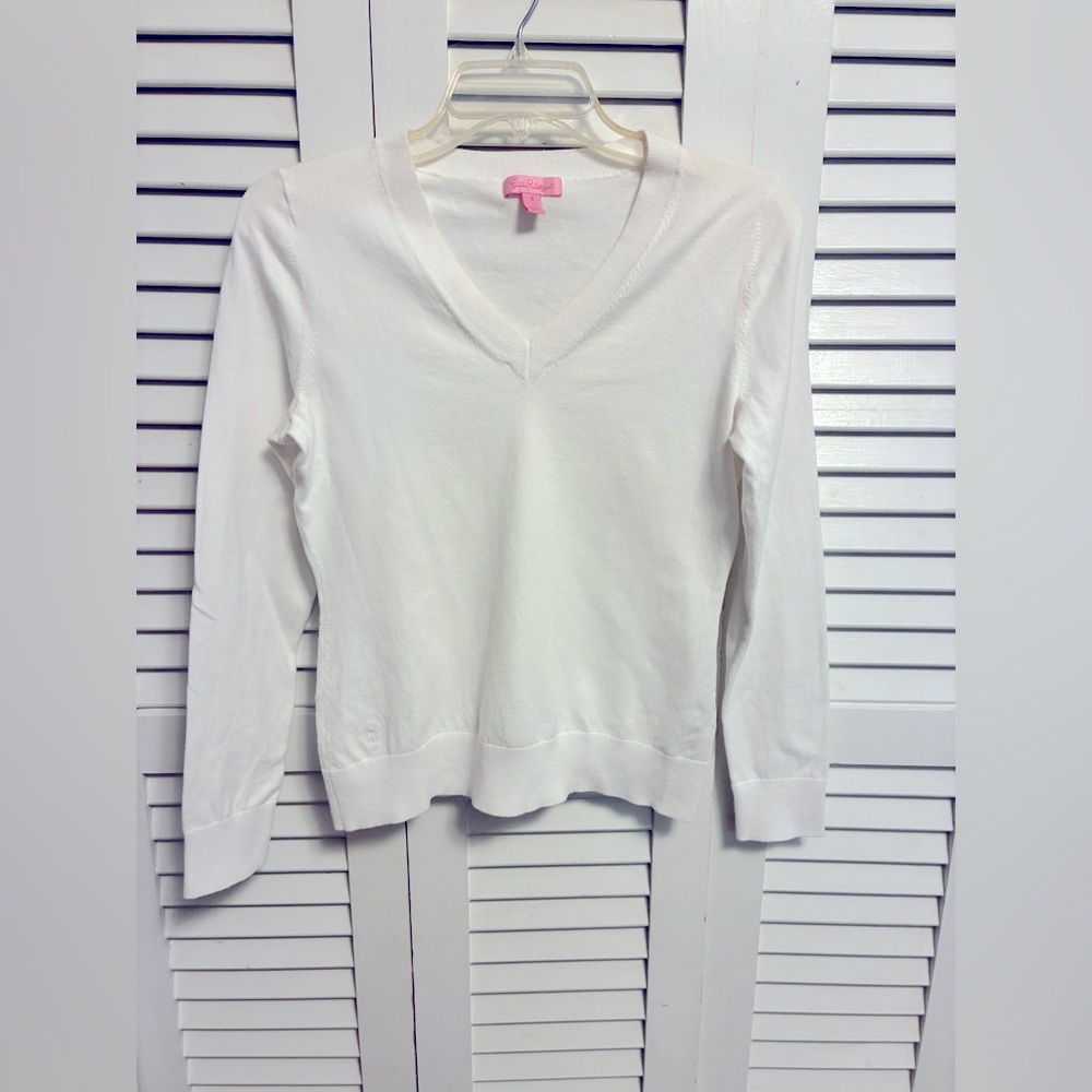 Lilly Pulitzer Classic White V-Neck Top